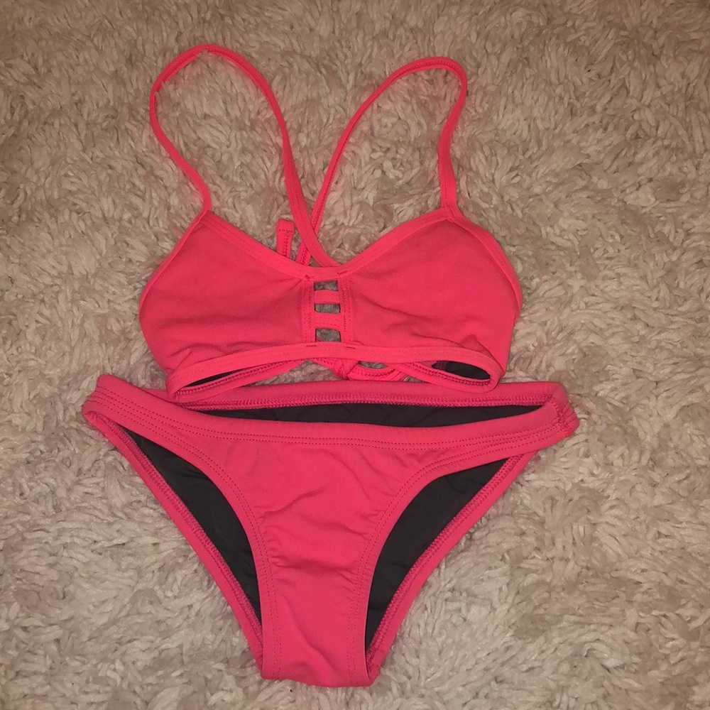 Jolyn bikini